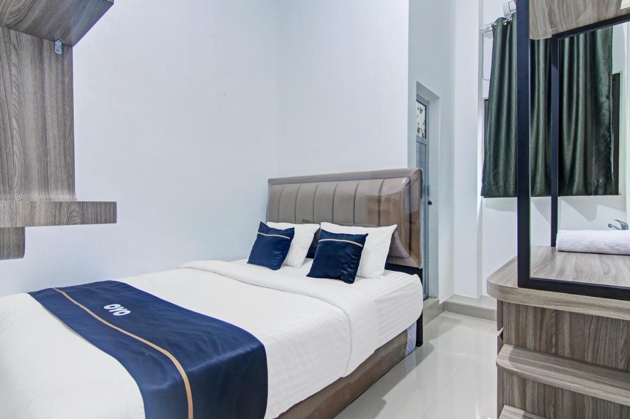 OYO 90704 Nabila Residence Syariah Padang  Luaran gambar
