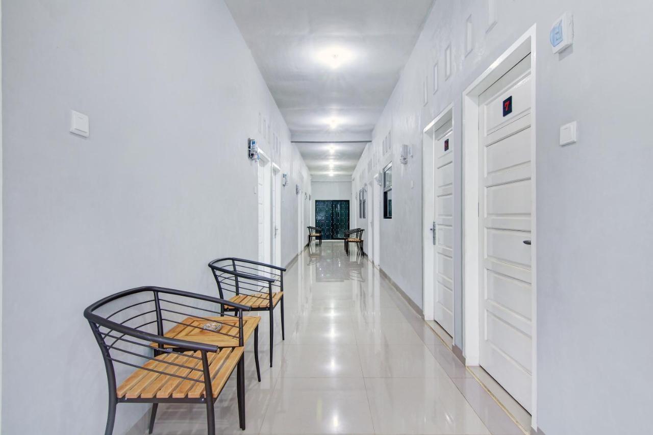 OYO 90704 Nabila Residence Syariah Padang  Luaran gambar