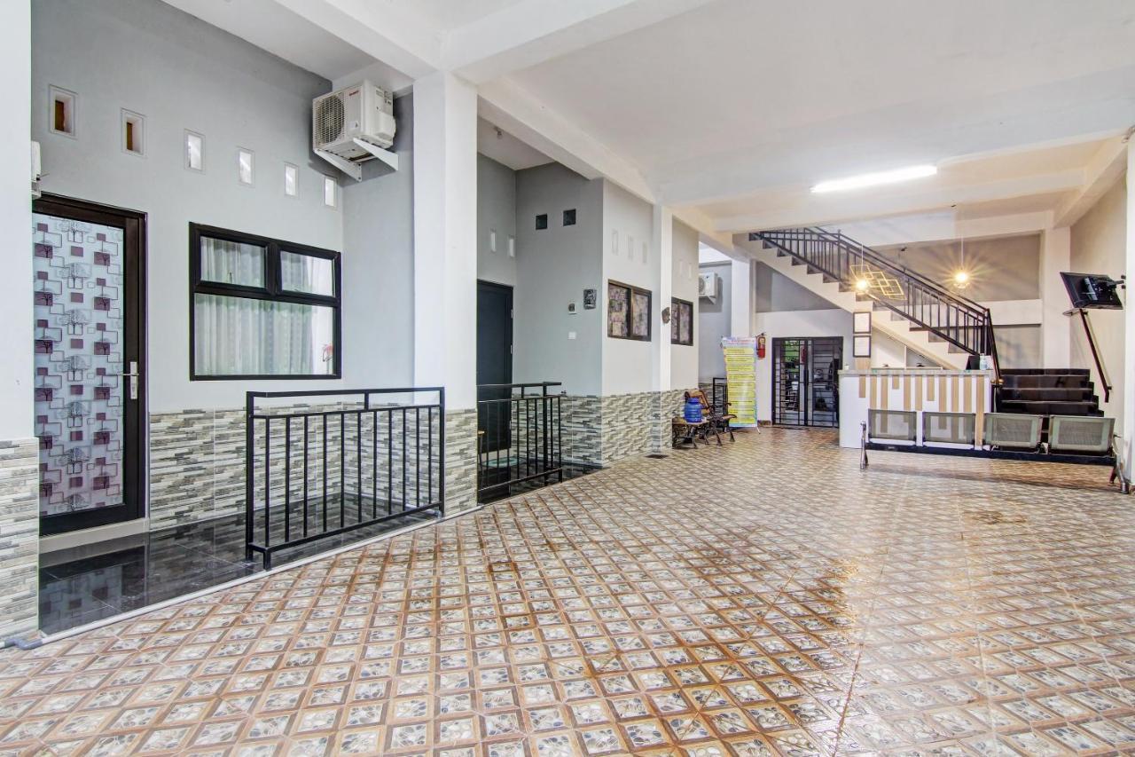 OYO 90704 Nabila Residence Syariah Padang  Luaran gambar