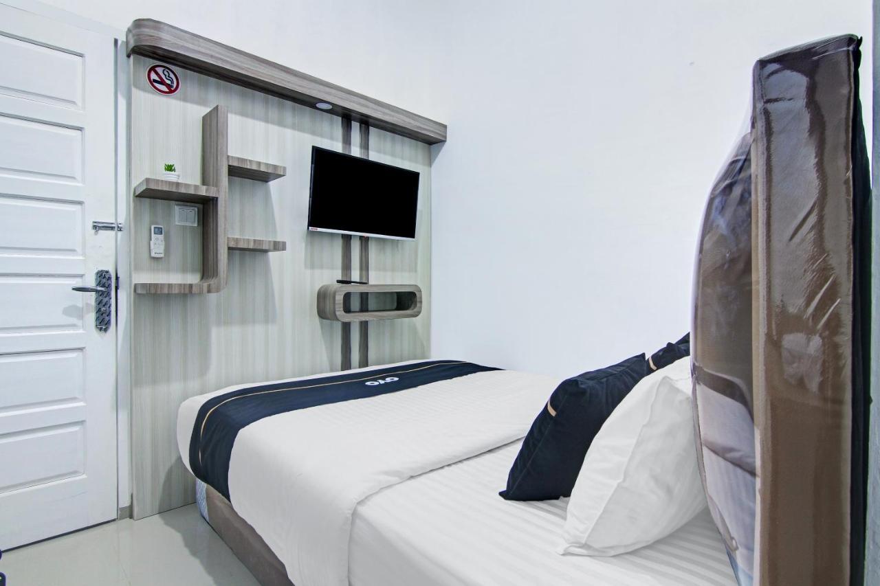 OYO 90704 Nabila Residence Syariah Padang  Luaran gambar