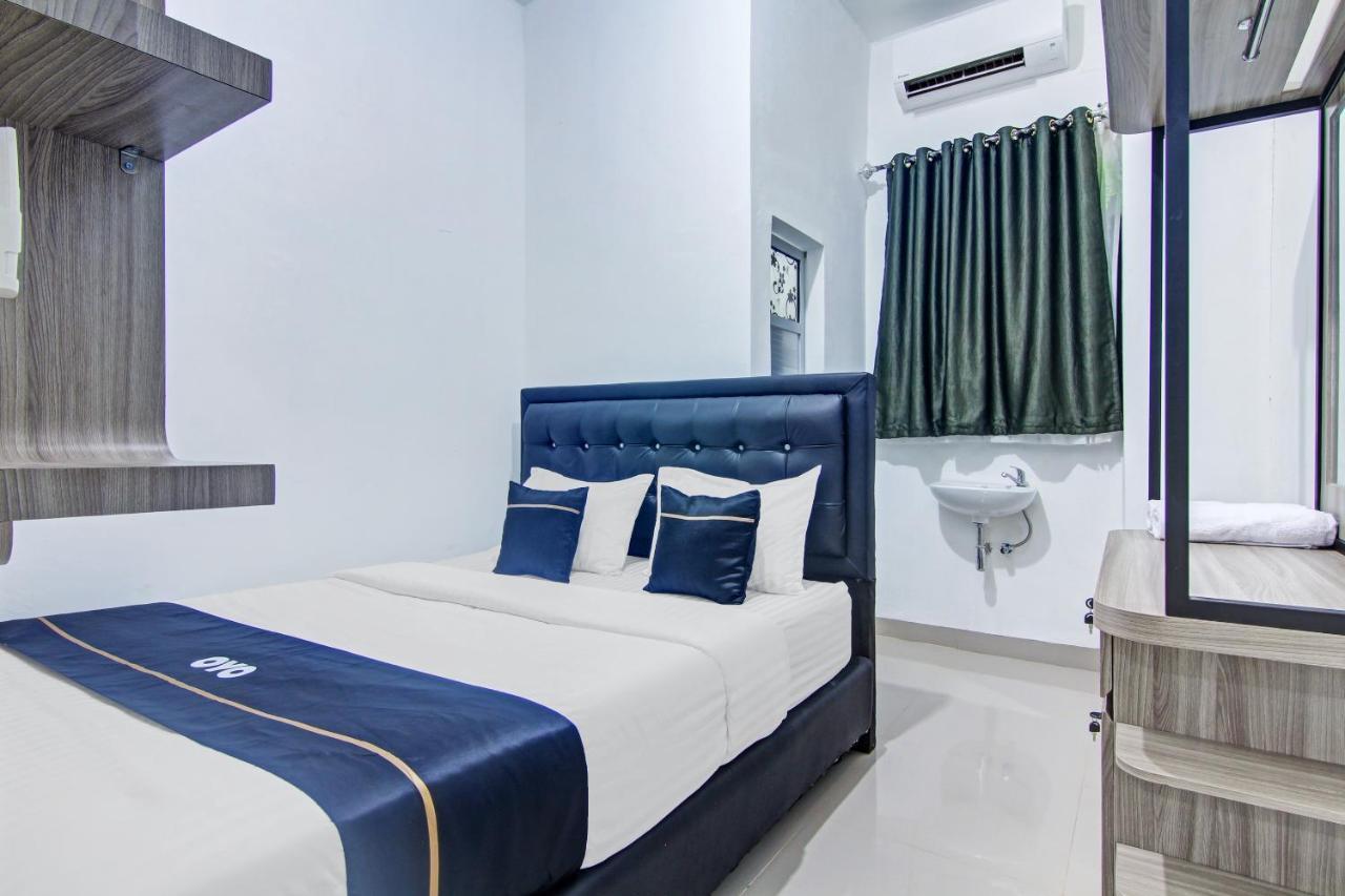 OYO 90704 Nabila Residence Syariah Padang  Luaran gambar