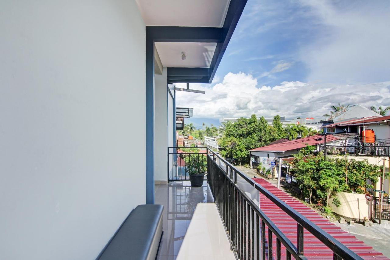 OYO 90704 Nabila Residence Syariah Padang  Luaran gambar